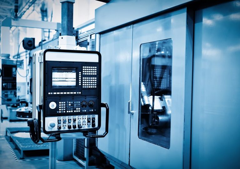 [fpdl.in]_panel-cnc-machine_1112-2549_medium