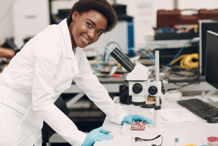 [fpdl.in]_scientist-african-american-woman-working-laboratory-with-electronic-instruments_183314-6411_large